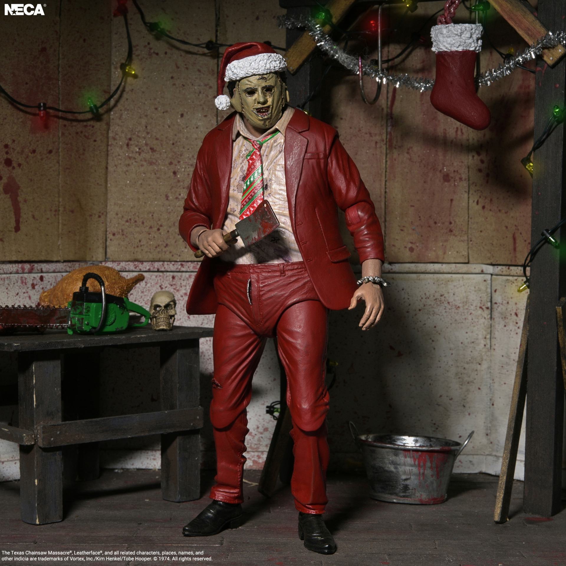 TEXAS CHAINSAW MASSACRE SANTA LEATHERFACE ULTIMATE ACTION FIGURE