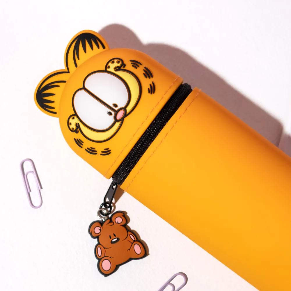 GARFIELD PENCIL CASE