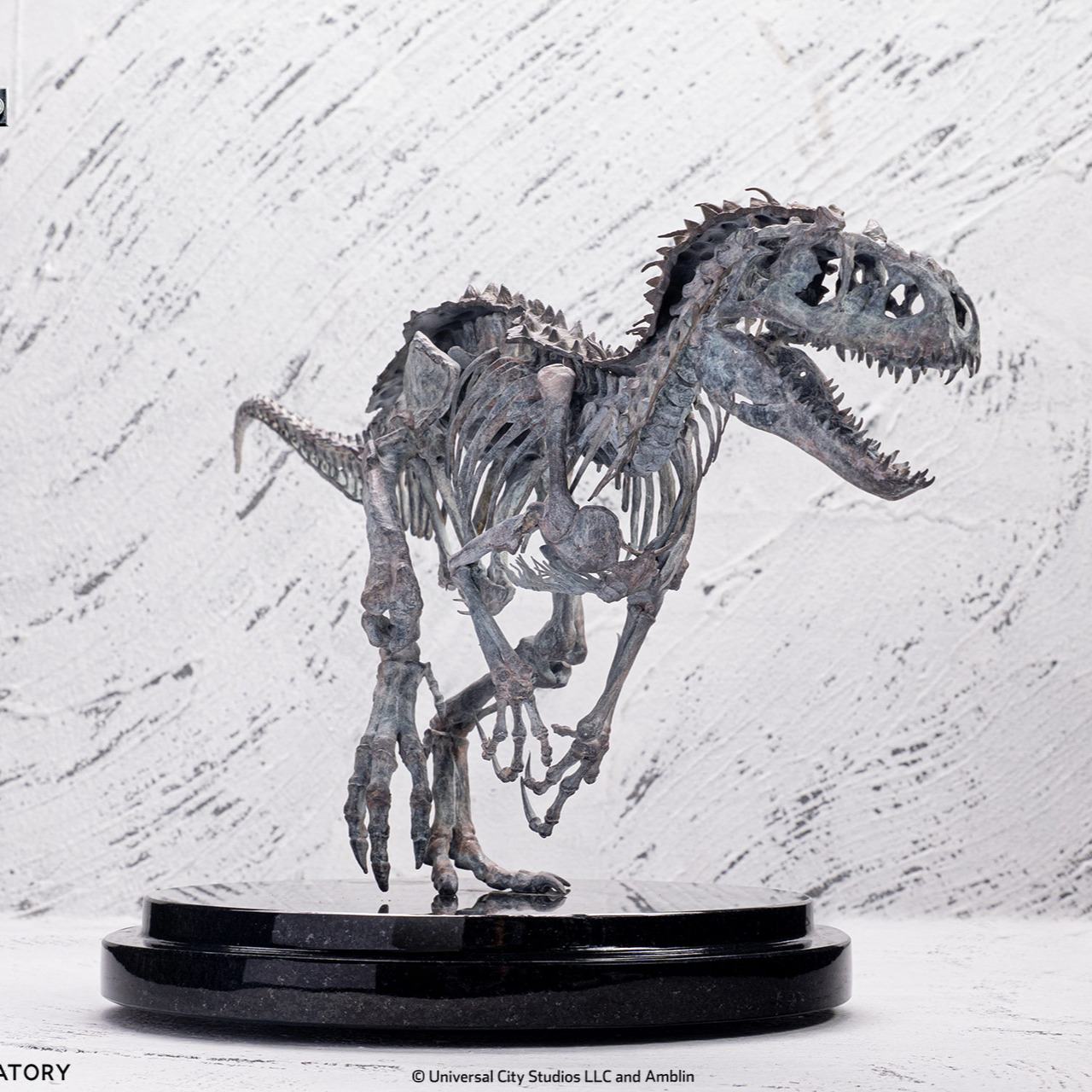 JURASSIC WORLD INDOMINUS REX SKELETON BRONZE 1/24 SCALE