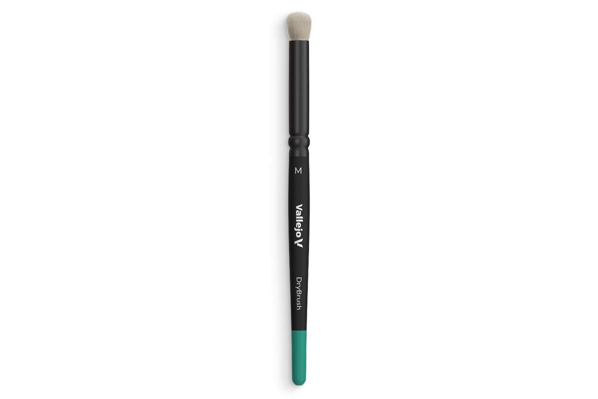 Brush round dry natural hair, medium