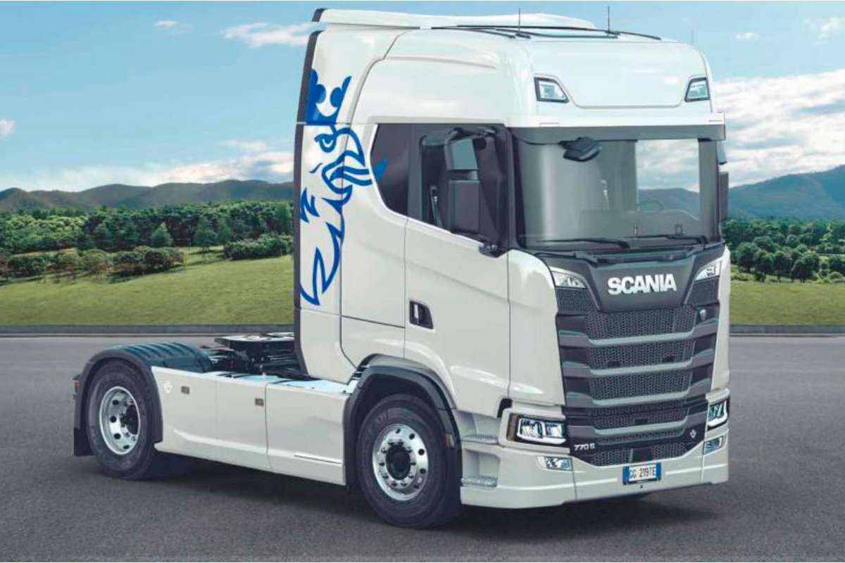 1:24 Scania S770 V8 'white cab'