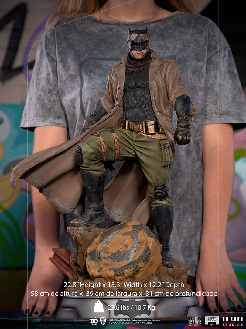 JUSTICE LEAGUE - Batman Knightmare - Statue Legacy Replica 1/4 58cm