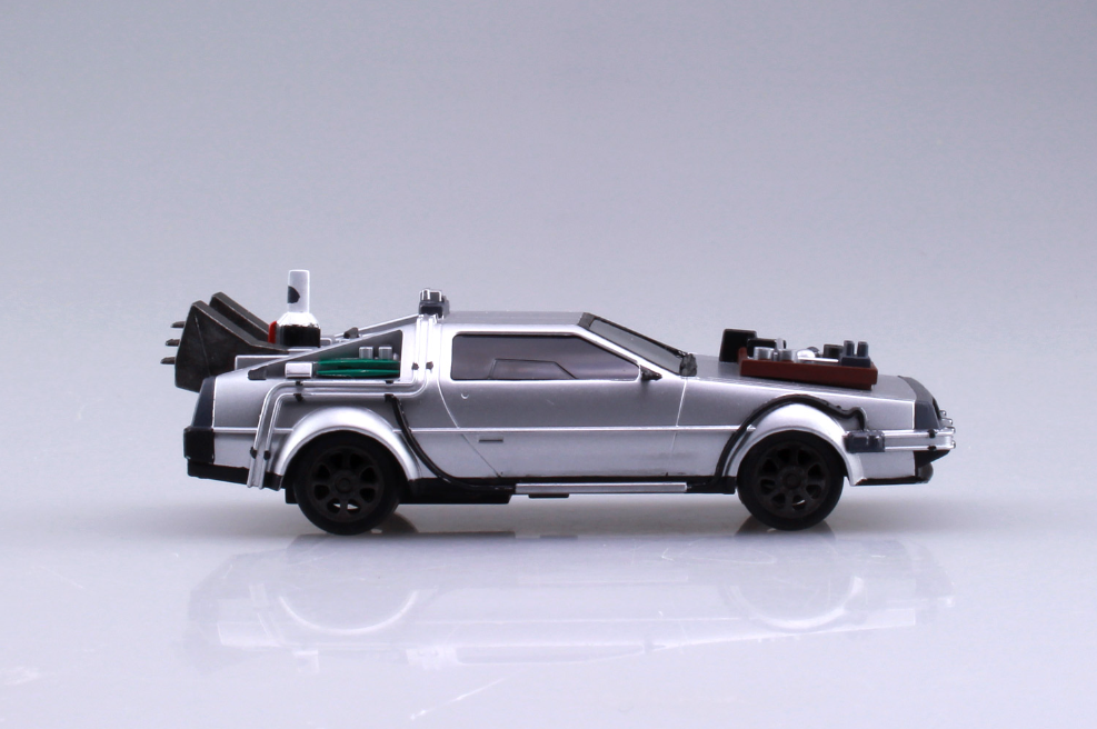 BACK TO THE FUTURE 3 - Delorean - Model Kit 1/43 10cm