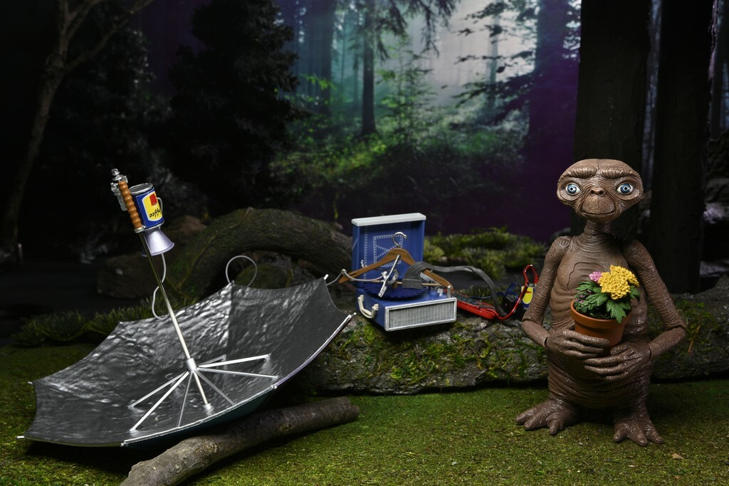 E.T. - Ultimate Deluxe E.T. - Figurine 40ème anniversaire 18cm