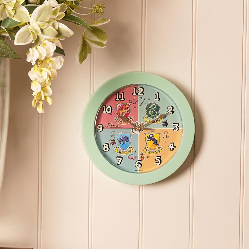HARRY POTTER - The Four Houses - 'Glow In The Dark' Wall Clock