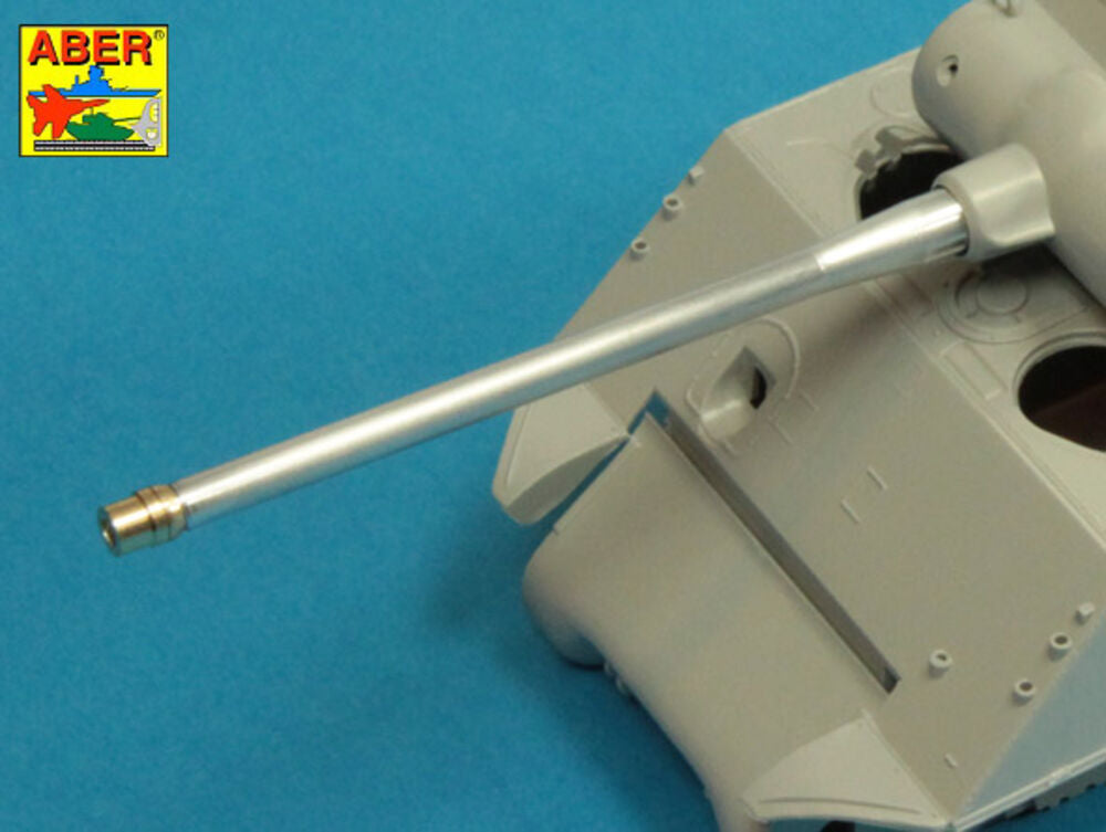 U.S 90 mm M3 barrel with thread protector for tank destroyer M36B1