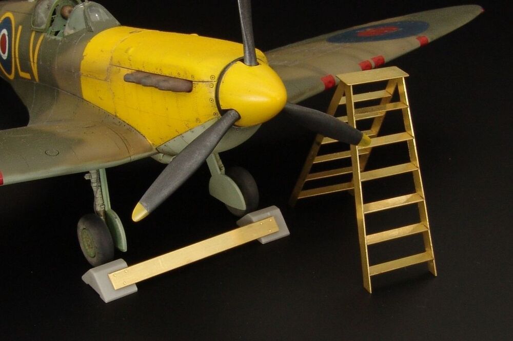 British wheel chock - ladder