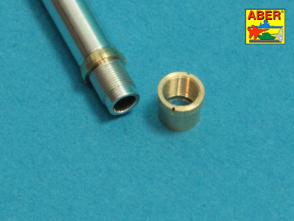 U.S 90 mm M3 barrel with thread protector for tank destroyer M36B1