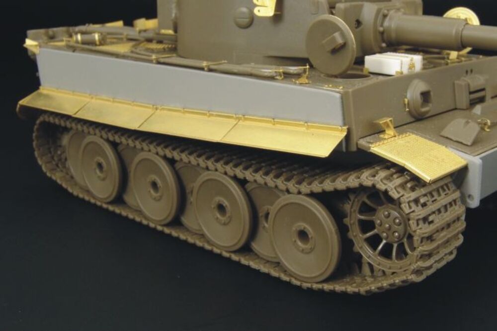 TIGER I FENDERS initial prod