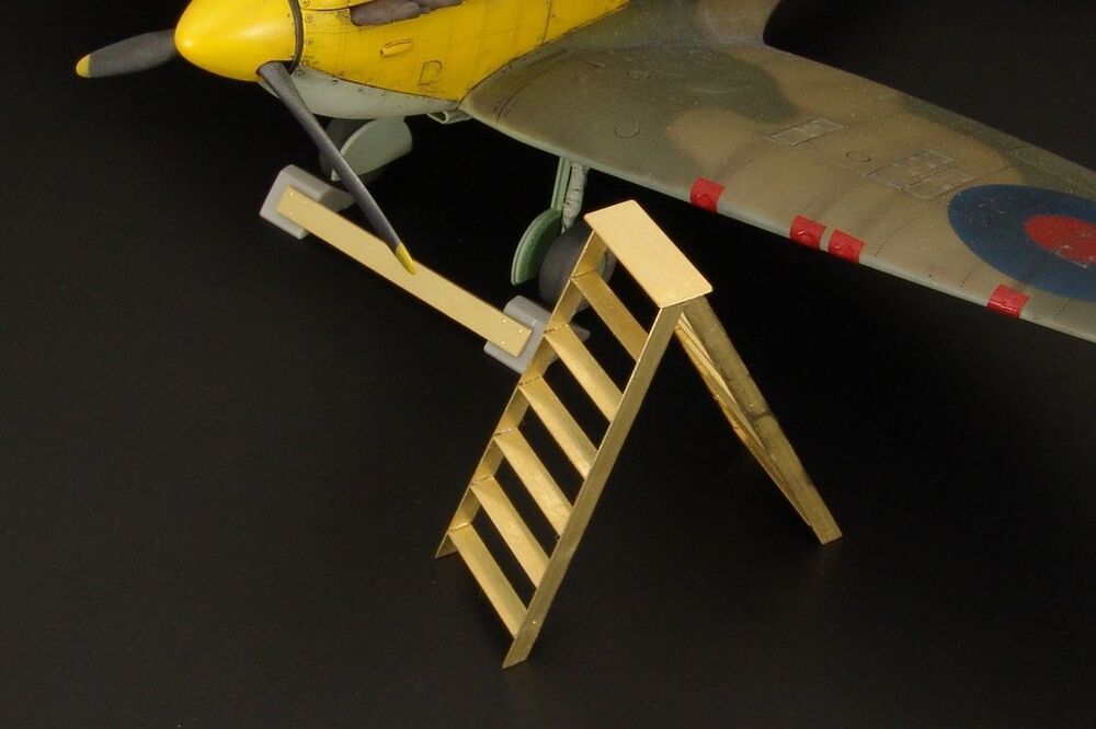 British wheel chock - ladder