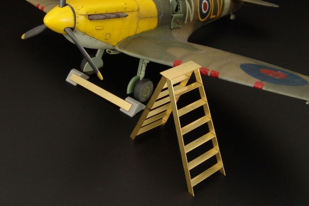British wheel chock - ladder