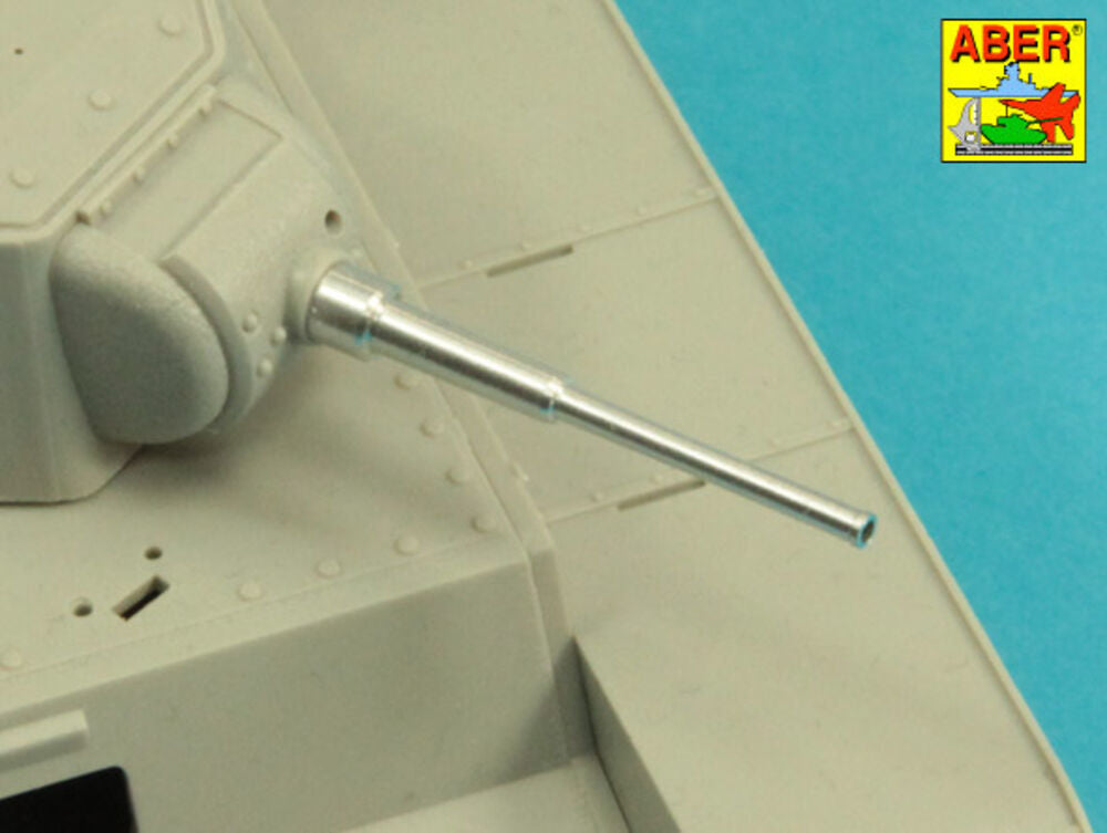 Main Armament for Soviet Heavy Tank SMK 1x76,2mm L-11, 1x45mm M1932,