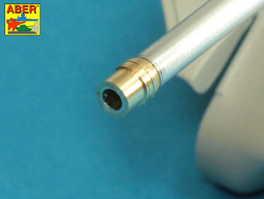 U.S 90 mm M3 barrel with thread protector for tank destroyer M36B1