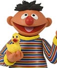 Sesame Street Toony Classics Action Figure Ernie 15 cm