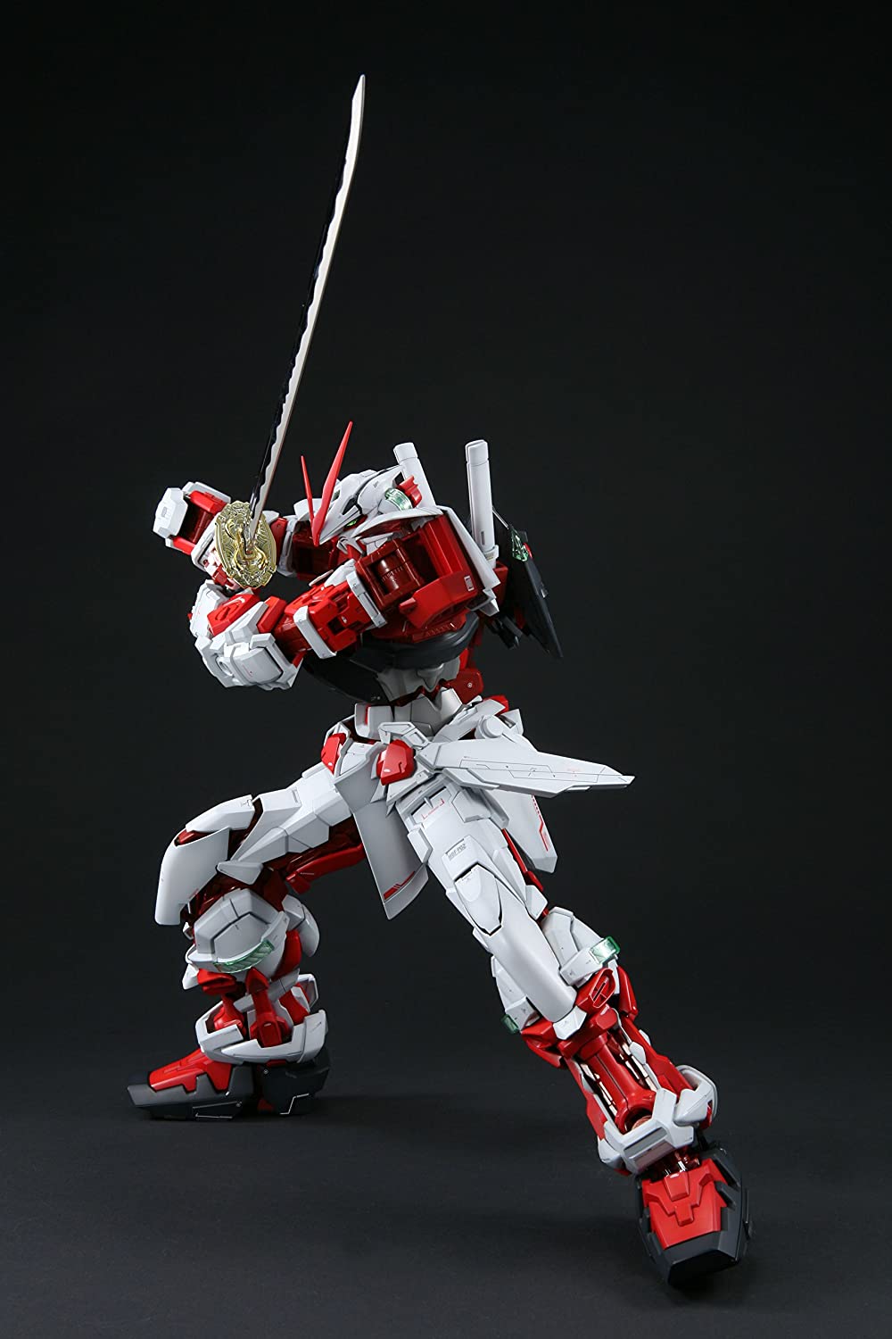 *PREORDER* Perfect Grade Gundam Astray Red Frame 1/60 - gundam-store.dk