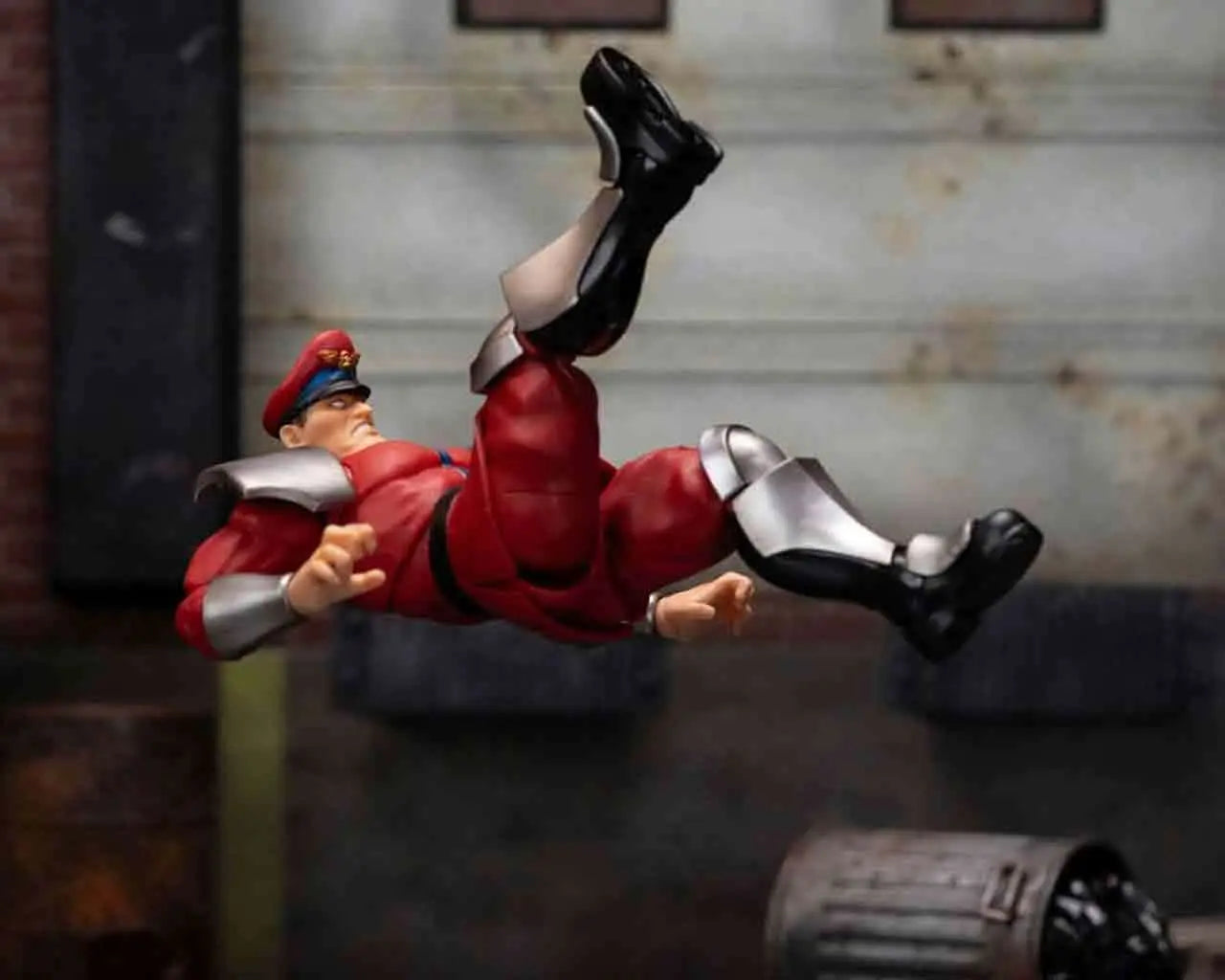 STREET FIGHTER 2 MR BISON 1/12 DELUXE ACTION FIGURE