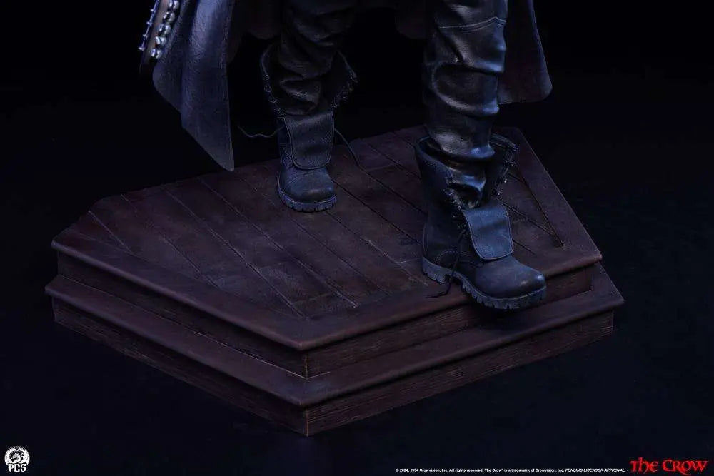 THE CROW 1:3 SCALE STATUE