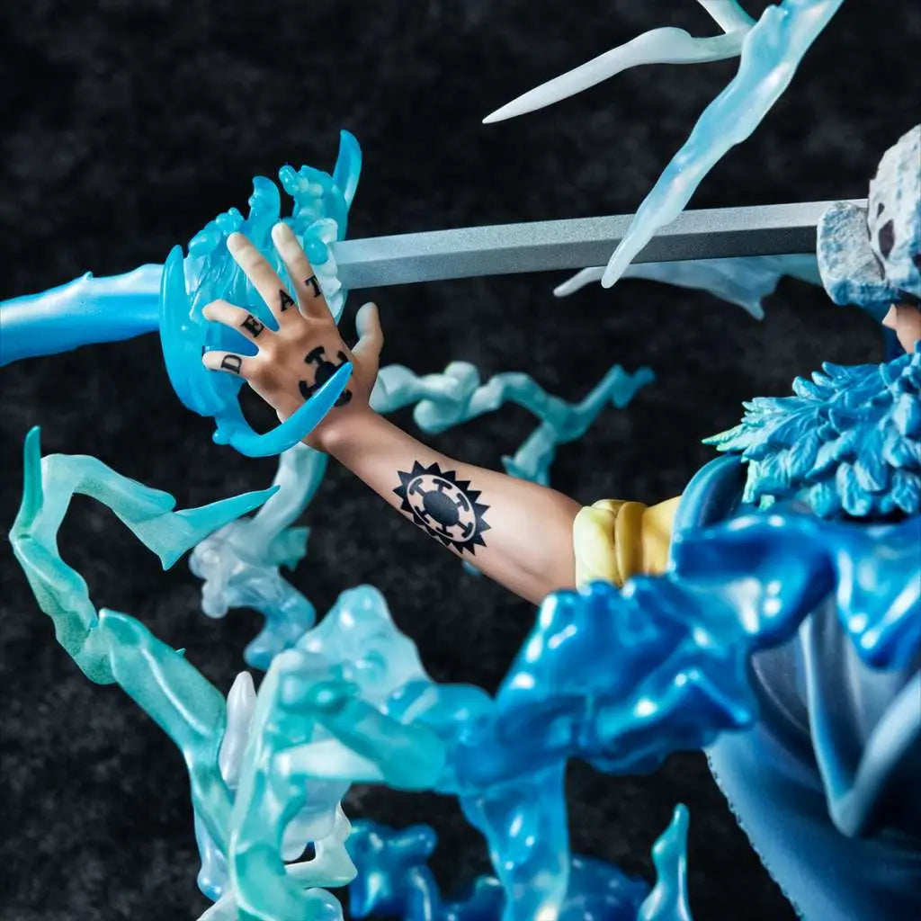 ONE PIECE TRAFALGAR LAW SURGEON OF DEATH AWAKEN WA-MAXIMUM POP STATUE