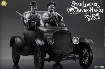 LAUREL & HARDY TOWED IN A HOLE FORD T 1/12 SCALE
