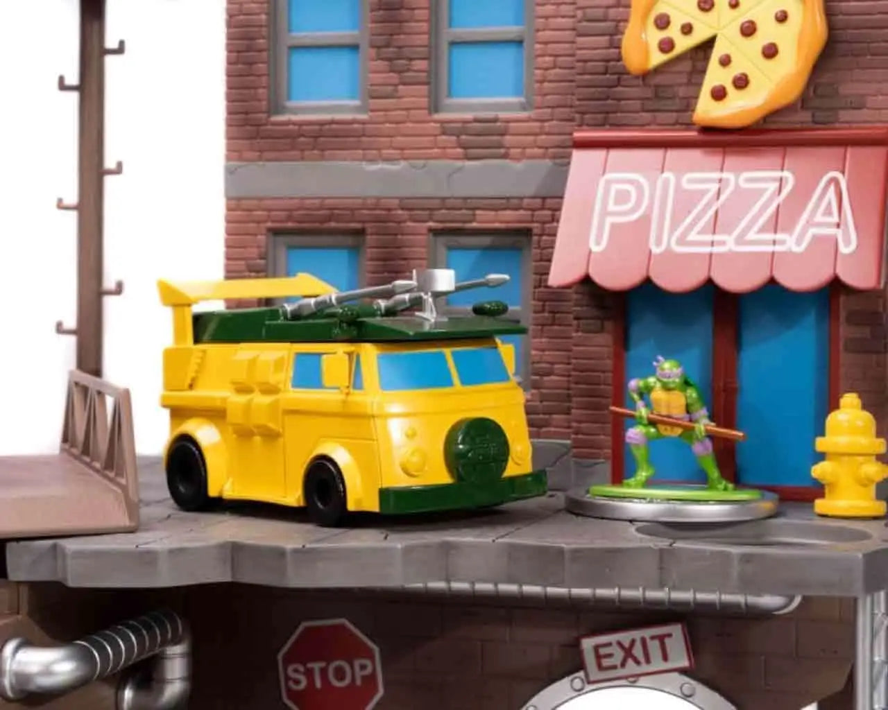 TEENAGE MUTANT NINJA TURTLE LAIR NANO SCENE DIORAMA