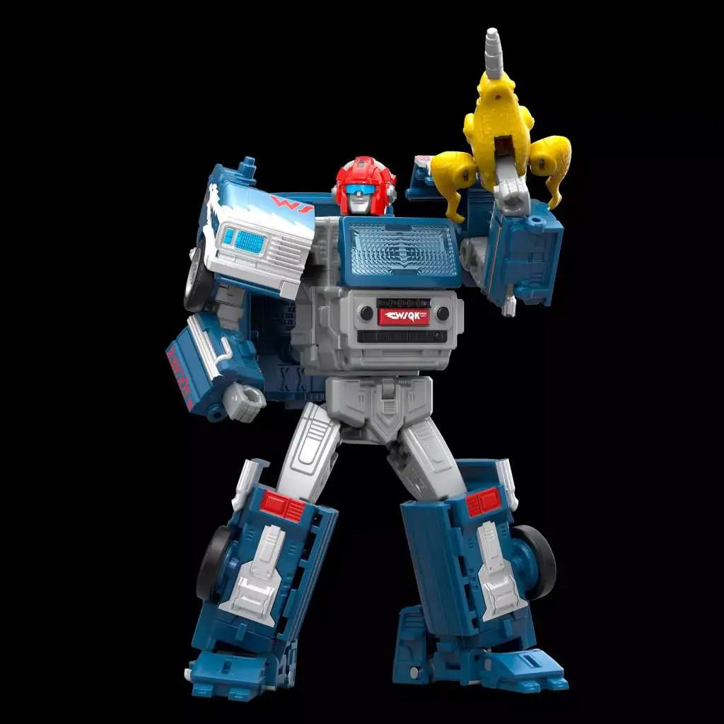 TRANSFORMERS X STRANGER THINGS FREAKWENCY AND 8-TRACK ACTION FIGURE