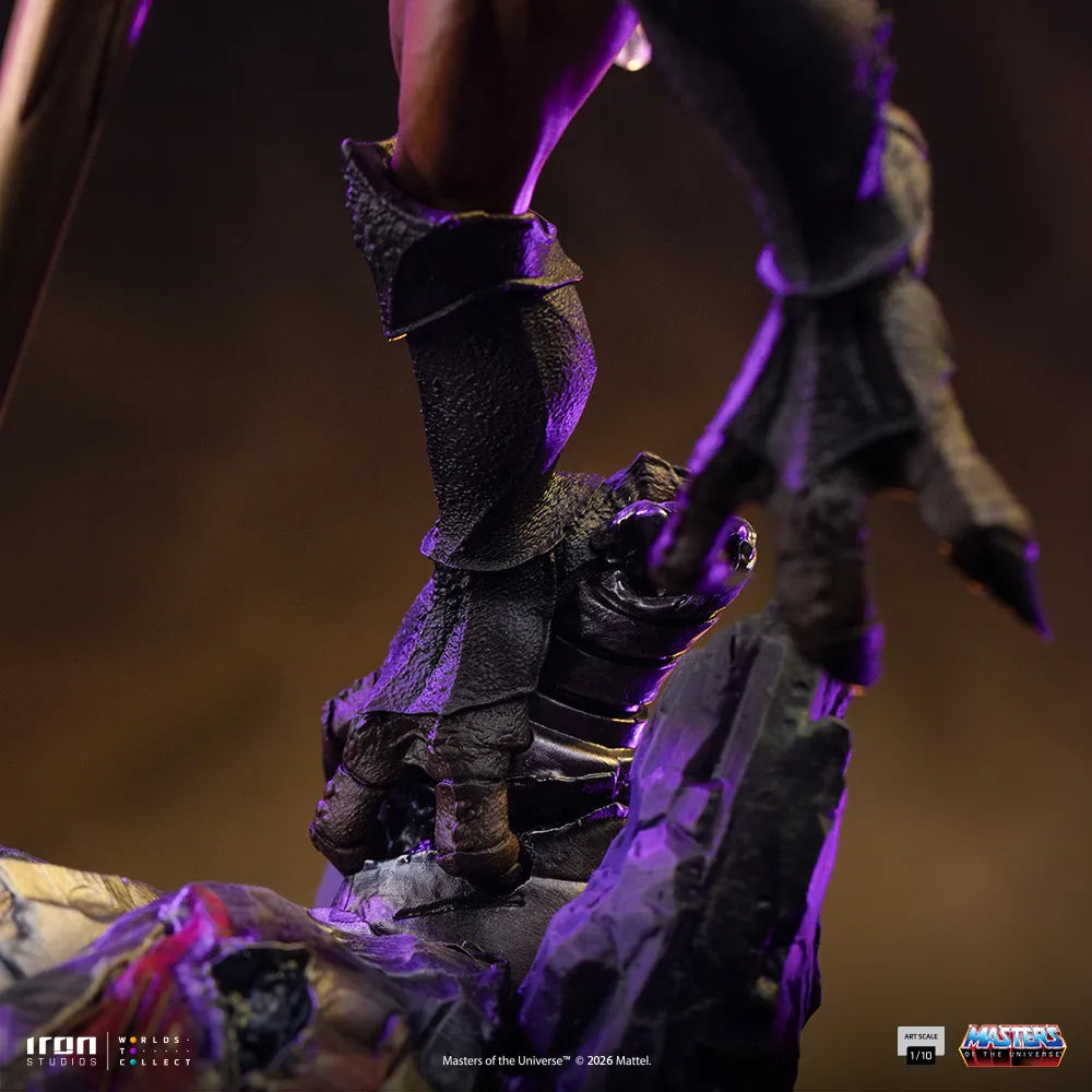 MASTERS OF THE UNIVERSE BUZZ-OFF 1/10 STATUE