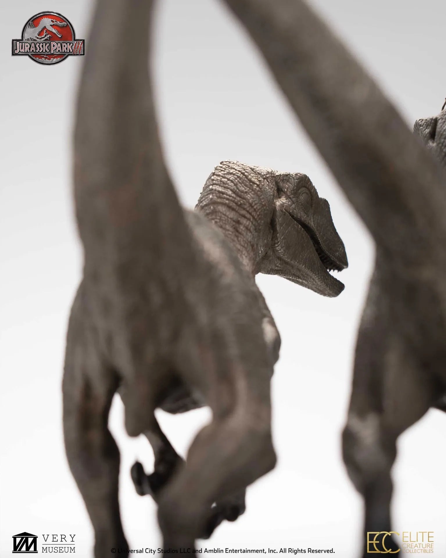 JURASSIC PARK 3 PAIR OF VELOCIRAPTORS 1/8 SCALE BRONZE