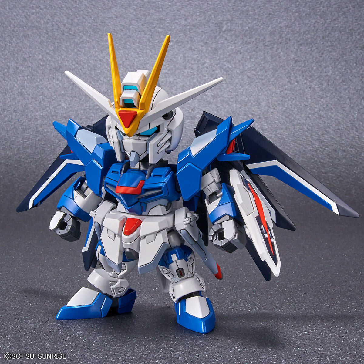 SD Gundam EX Standard Rising Freedom Gundam