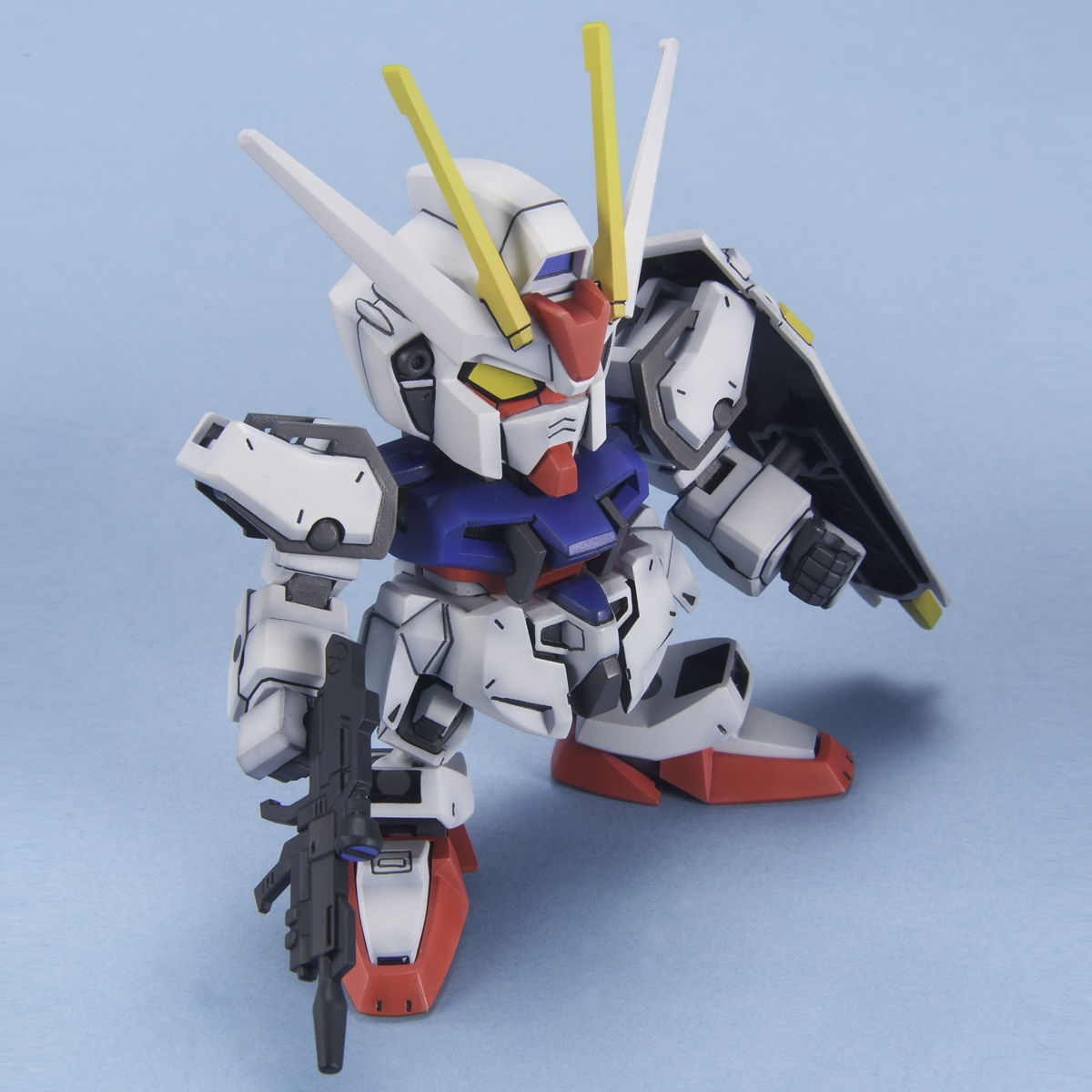 SD BB Senshi 246 Strike Gundam