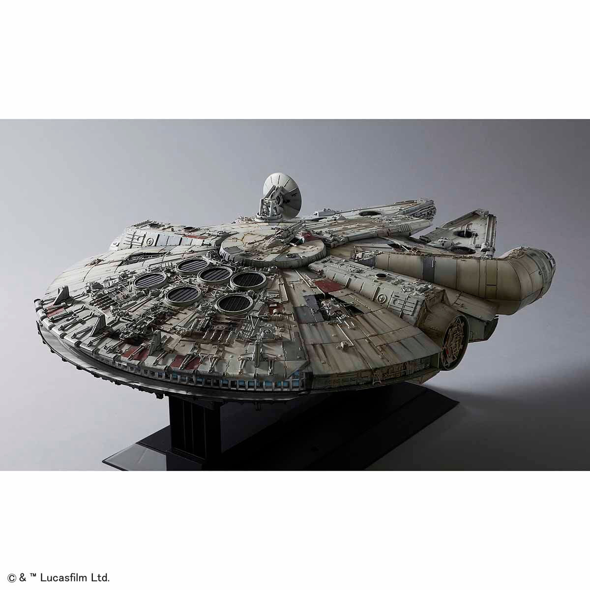 Star Wars Episode IV Perfect Grade Plastic Model Kit 1/72 Millennium Falcon 48 cm