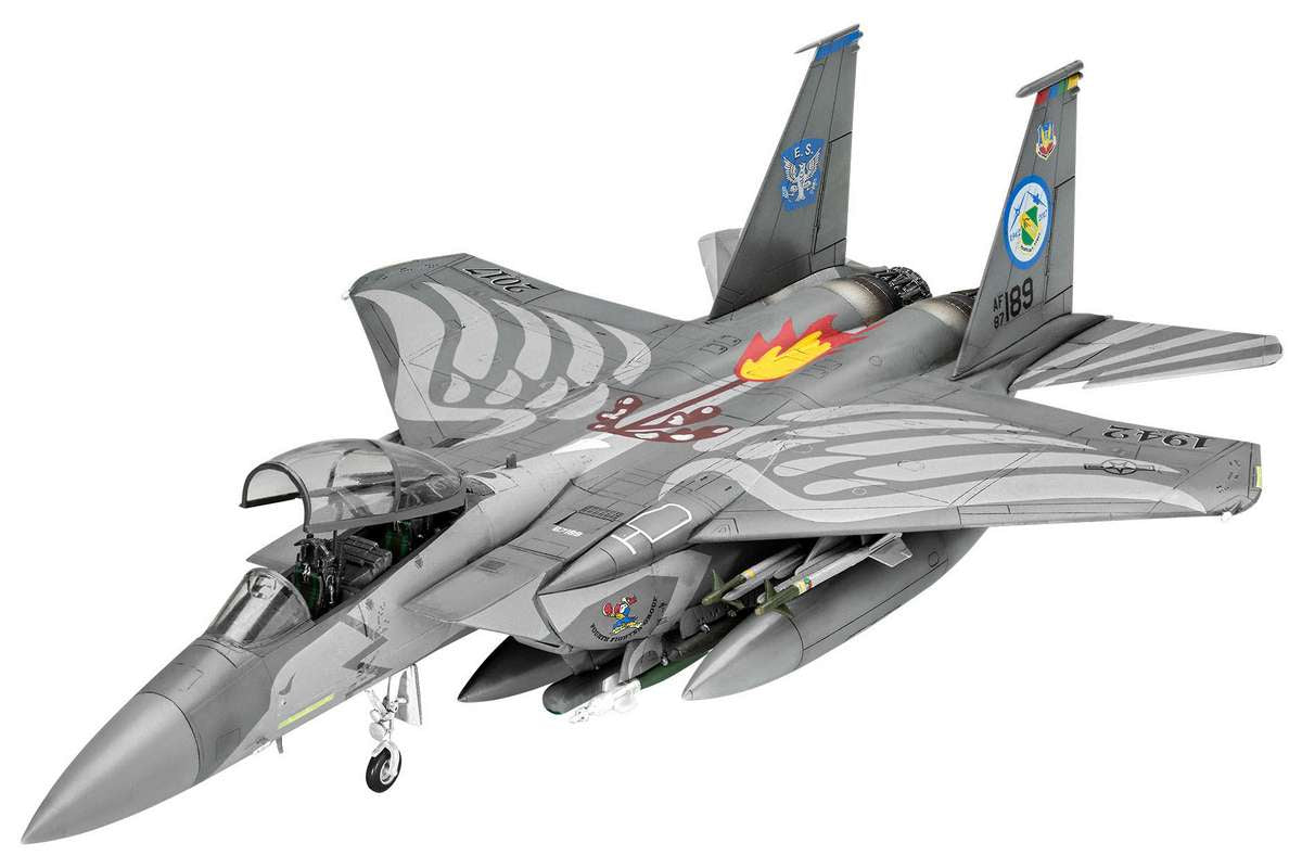 Model Set F-15E Strike Eagle 1:72