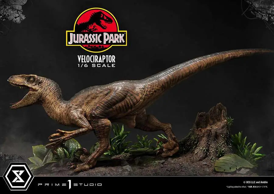JURASSIC PARK VELOCIRAPTOR ATTACK STATUE