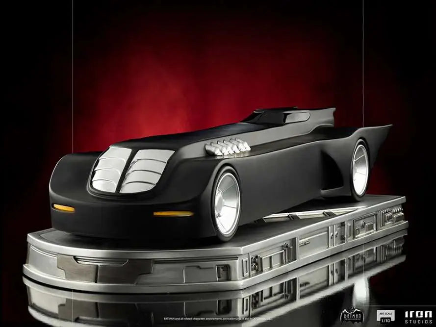 BATMAN TAS BATMOBILE 1/10 STATUE