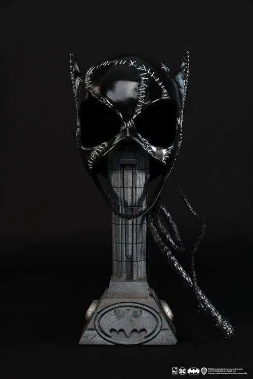 BATMAN RET CATWOMAN 1:1 SCALE MASK REP