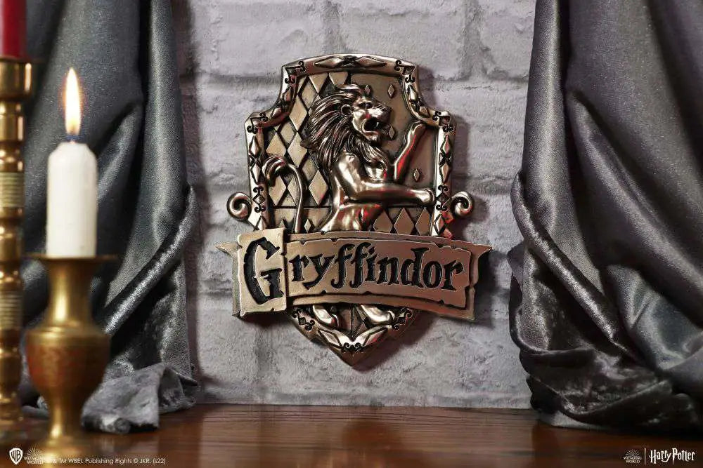 HARRY POTTER GRYFFINDOR  WALL PLAQUE
