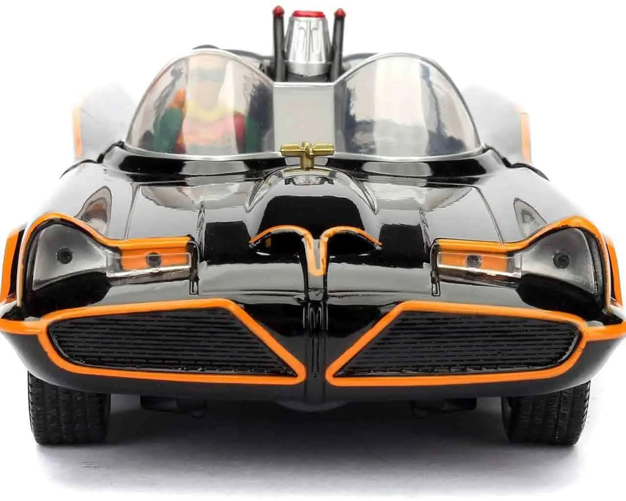 BATMAN 1966 BATMOBILE & BATMAN 1/24 DCM