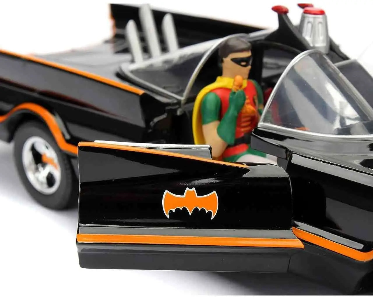 BATMAN 1966 BATMOBILE & BATMAN 1/24 DCM