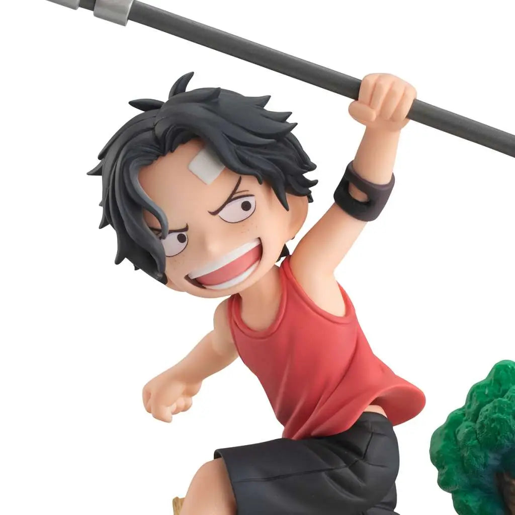 ONE PIECE GEM PORTGAS D. ACE RUN RUN RUN STATUE