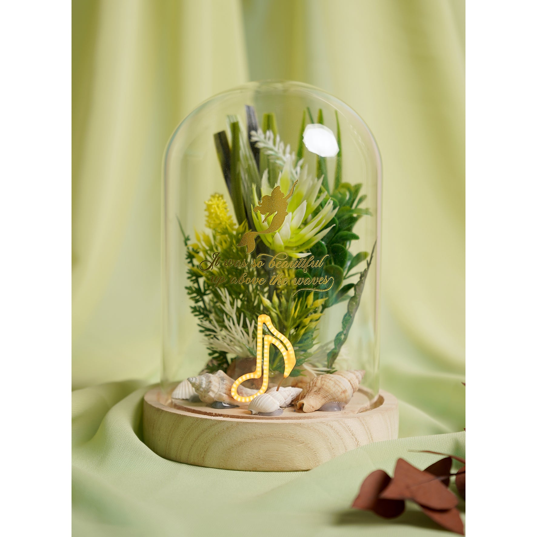 DISNEY PRINCESS - Ariel - Floral Cloche with a Neon Light