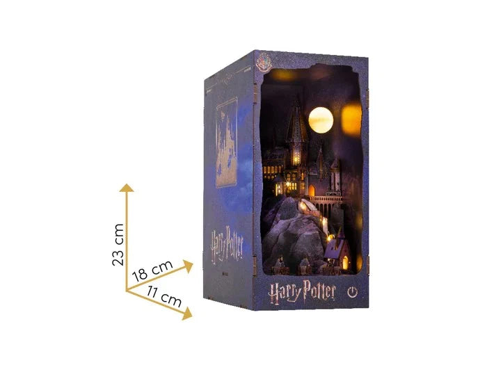 HARRY POTTER - BOOK NOOK KIT - Hogwarts Castle - 171pc + LED Light