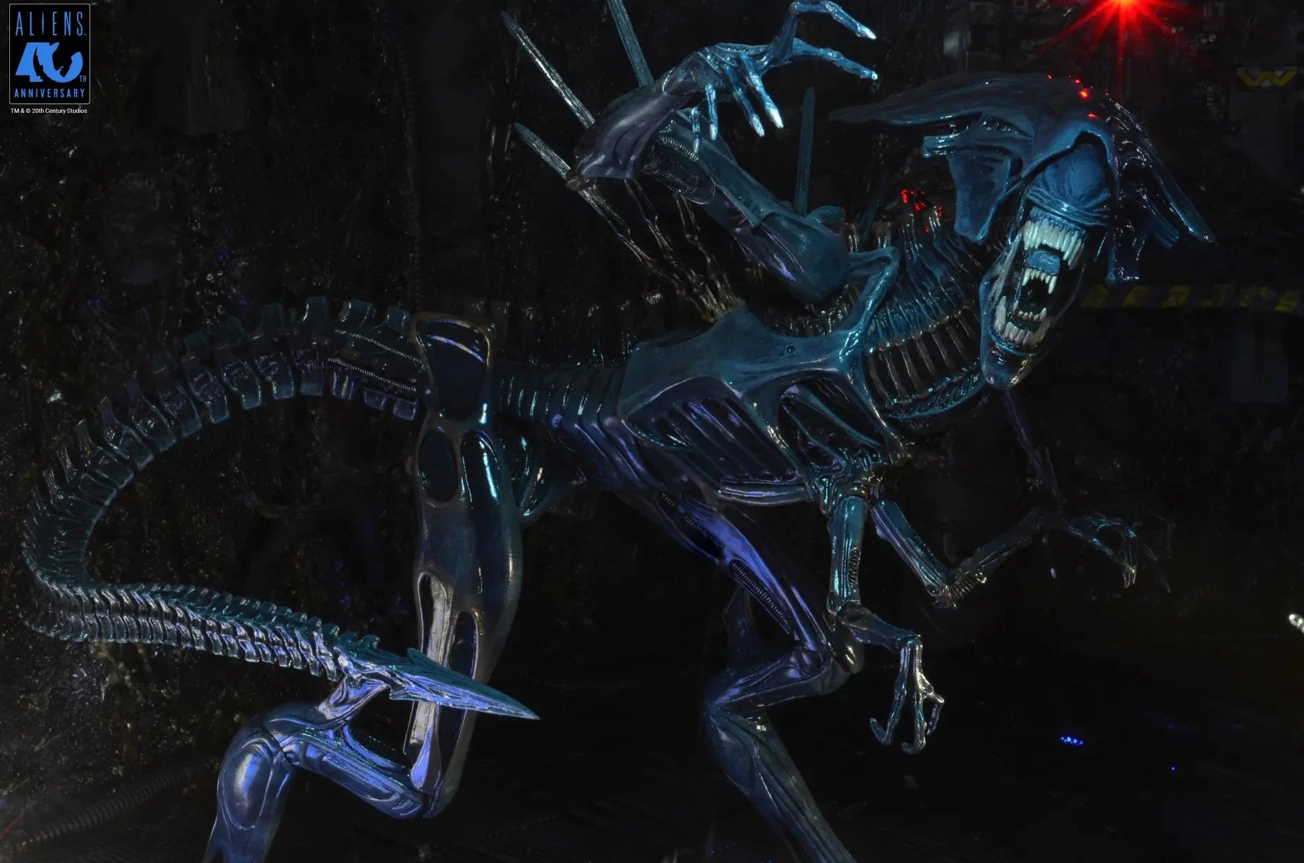 ALIENS 40TH ANNIVERSARY - Alien Queen - Figure Ultra Deluxe 37cm