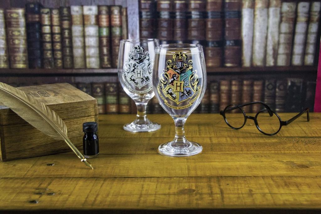 HARRY POTTER - Hogwarts Colour Change Glass