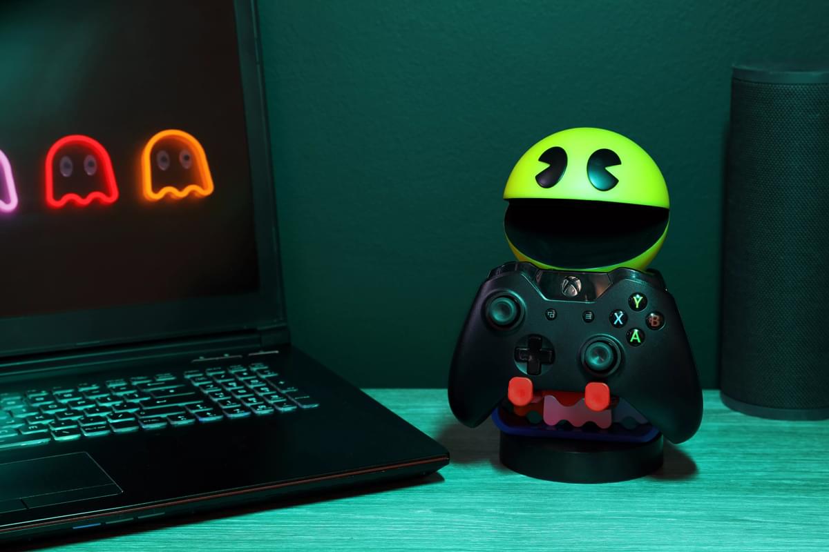 PAC-MAN – Figur 20 cm – Controller und Telefonunterstützung