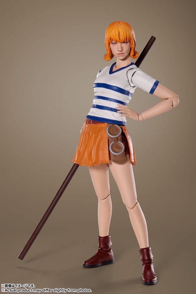 ONE PIECE NETFLIX - Nami - Figure S.H. Figuarts 15cm