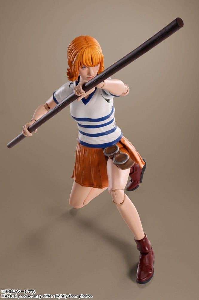 ONE PIECE NETFLIX - Nami - Figure S.H. Figuarts 15cm