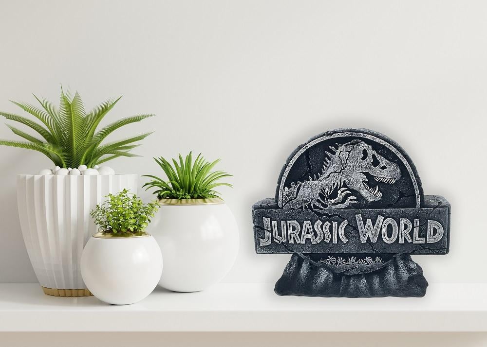 JURASSIC WORLD - Resin Coin Bank - 17x14,5x 6 cm