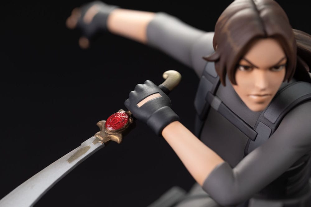 TOMB RAIDER - The legend of Lara Croft - Statue 19cm