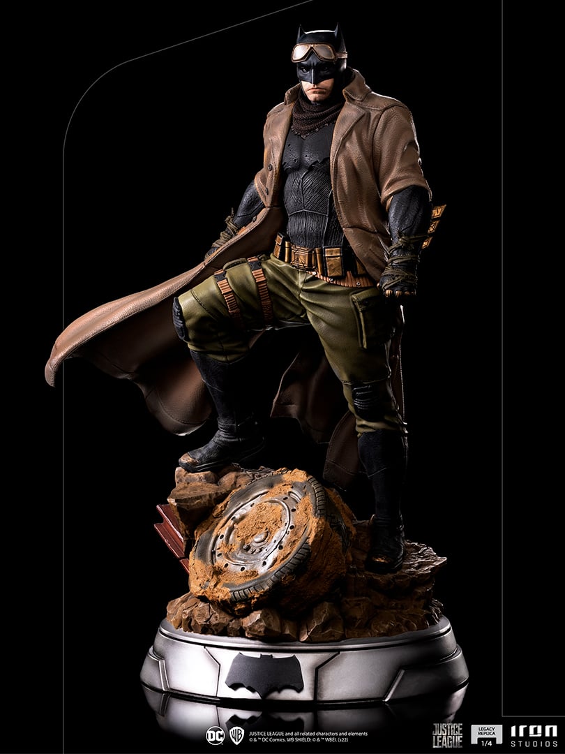 JUSTICE LEAGUE - Batman Knightmare - Statue Legacy Replica 1/4 58cm