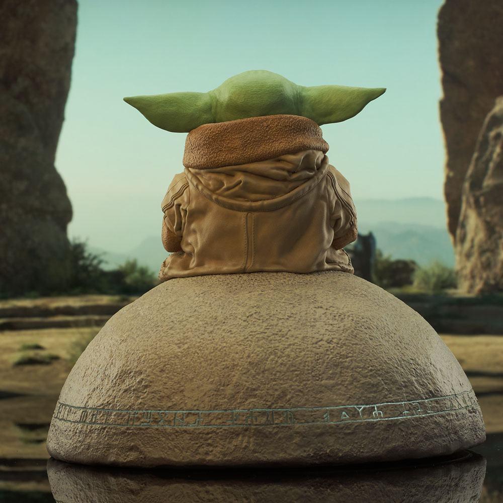 THE MANDALORIAN - Grogu on Seeing Stone - Statue 20cm