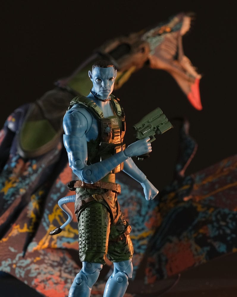 AVATAR LA VOIE DE L'EAU - Recom Quaritch & RDA Banshee - Figure 18cm